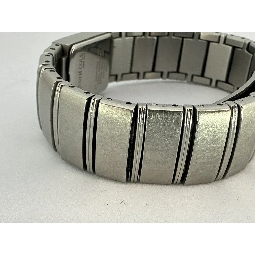 Kenneth Cole Women Watch kc4209 New‎ Battery Rare 17MM Stainless Steel Band Z